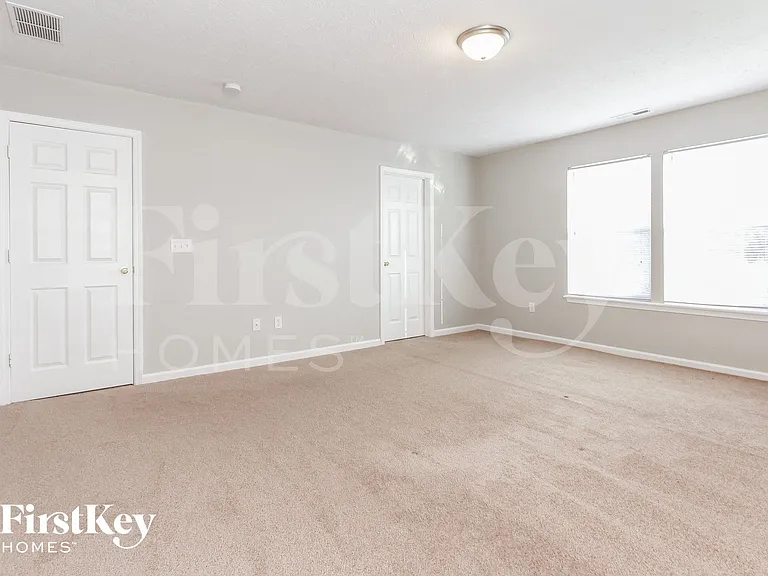 527 Hollow Pear Dr — Photo 8