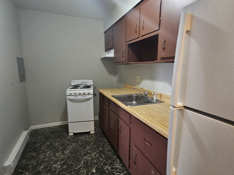 1st image of 156 Bull Hill Ln #9B