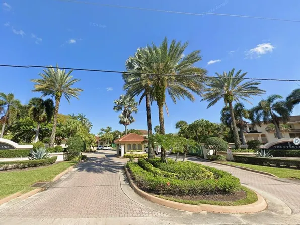 19111 Glenmoor Dr, West Palm Beach, FL