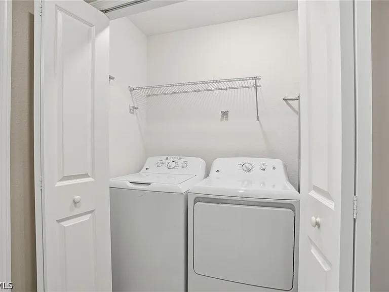 14204 Heritage Landing Blvd #712 — Photo 30
