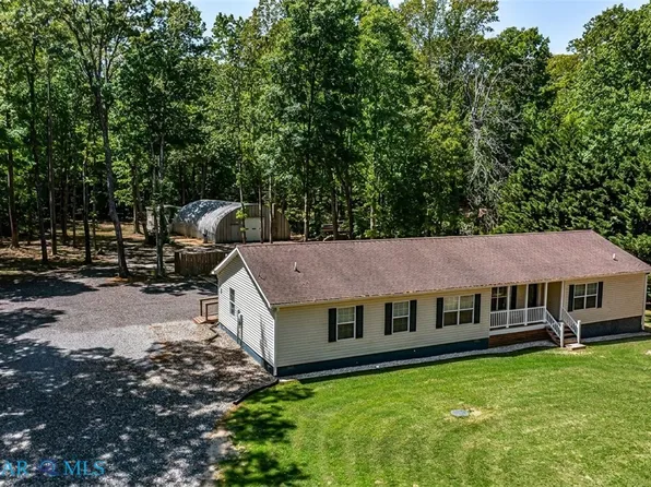 115 Edge Hill Ln, Heathsville, VA 22473