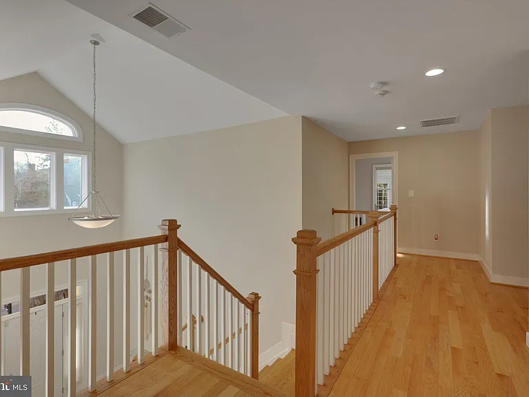 5922 Chesterbrook Rd — Photo 41