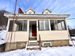 625 Big Knob Rd, Rochester, PA 15074