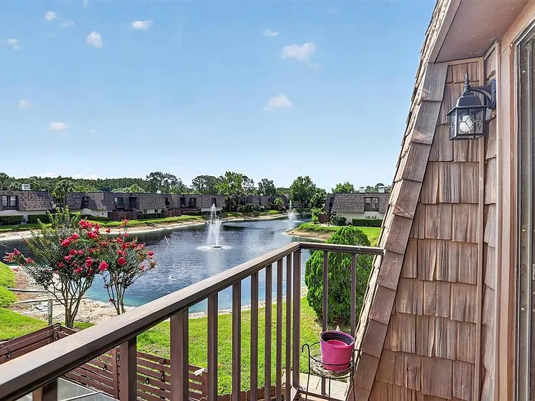 15317 W Pond Woods Dr #103 — Photo 27