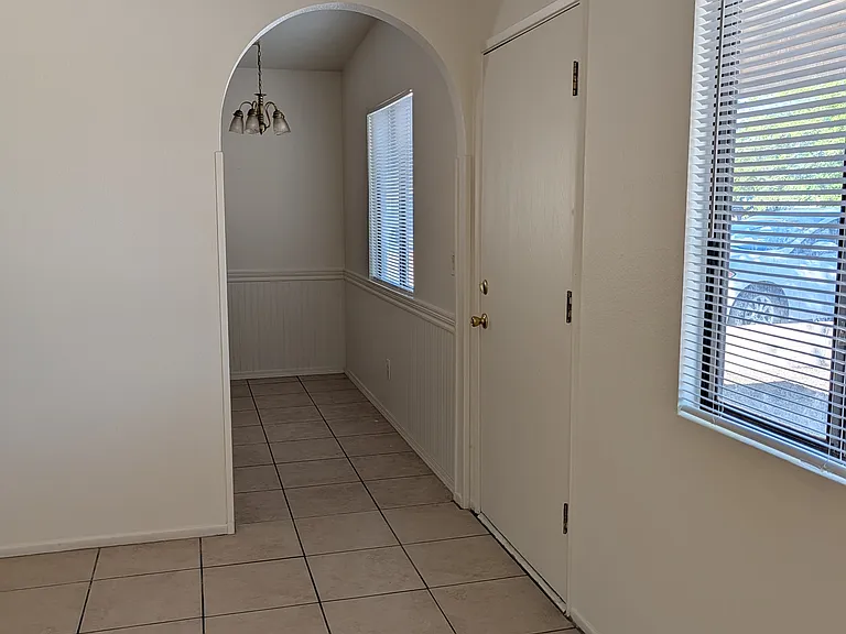 2125 Ashfork Ave — Photo 4