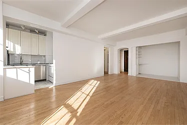 Rented by R New York