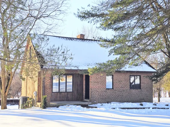 800 Galen Hall Rd, Reinholds, PA 17569