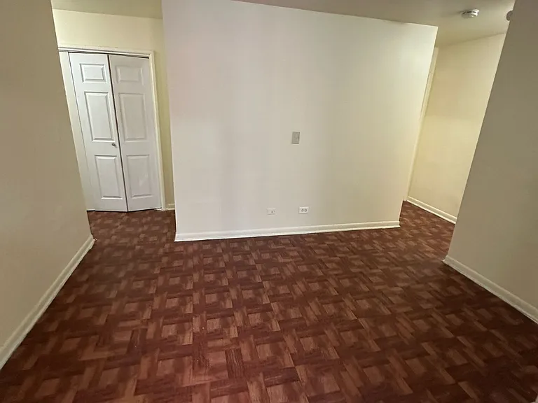 464 W 16th St #2D — Photo 2