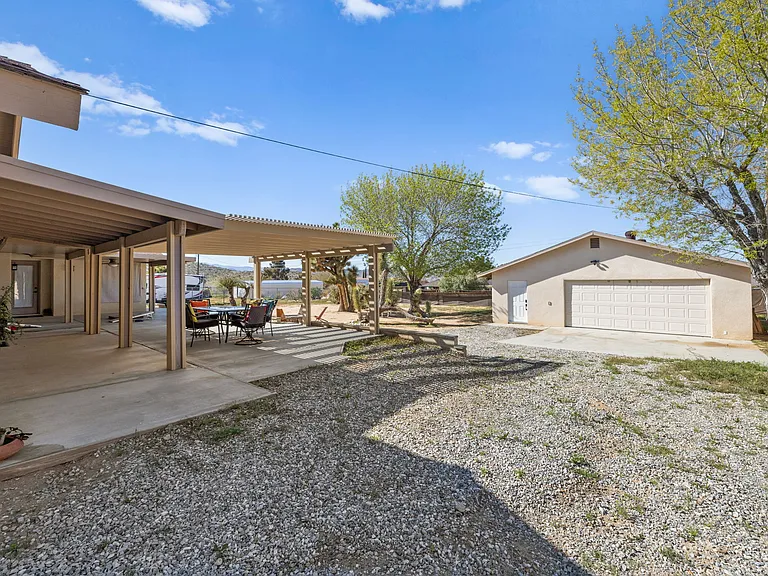 58328 Bonanza Dr — Photo 47