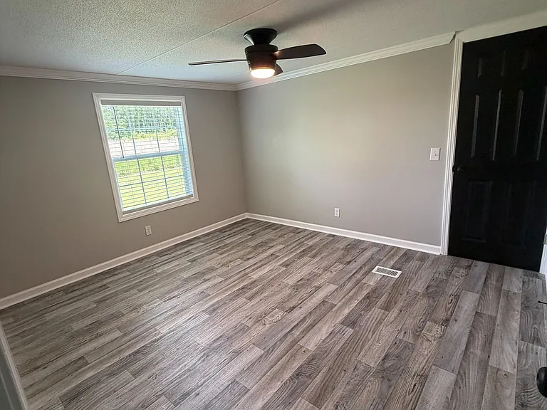1045 Clarendon Chadbourn Rd — Photo 17