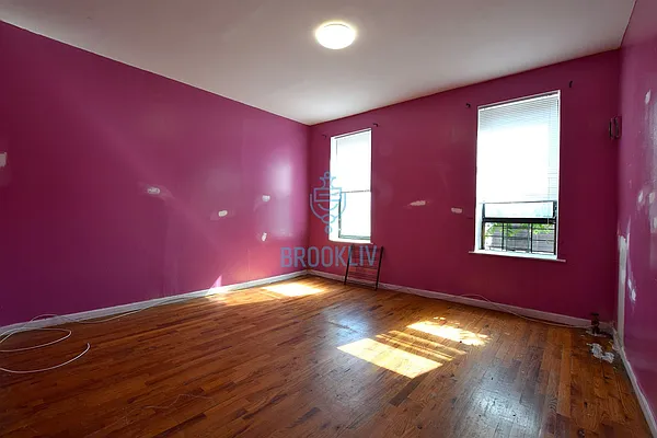 Rented by null | media 10