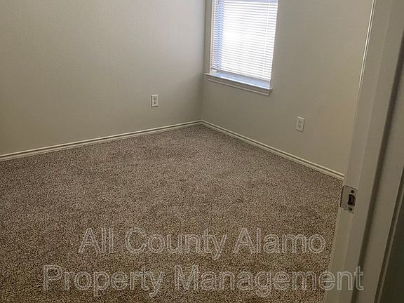 5th image of 10611 Mathom Lndg APT 2