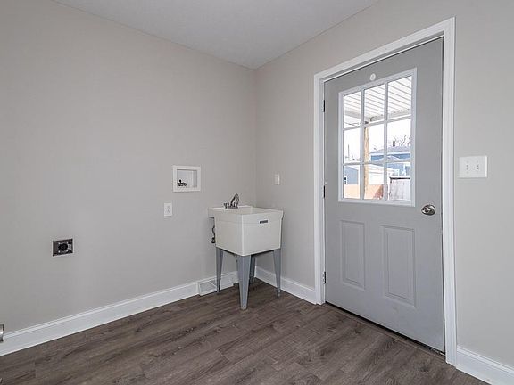 5th image of 57 Cedar Ct