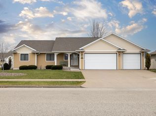 1108 Newport Ln, Holmen, WI 54636
