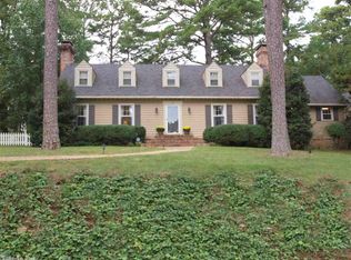 60 Robinwood Dr, Little Rock, AR 72227