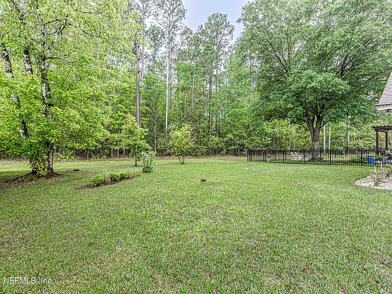 2243 Trailwood Dr — Photo 46