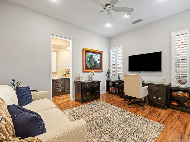704 Mission Creek Dr — Photo 42