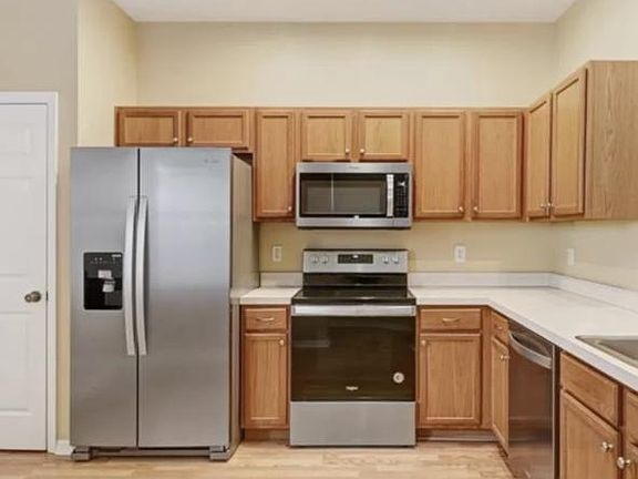 3rd image of 11222 Windsor Place Cir #11222
