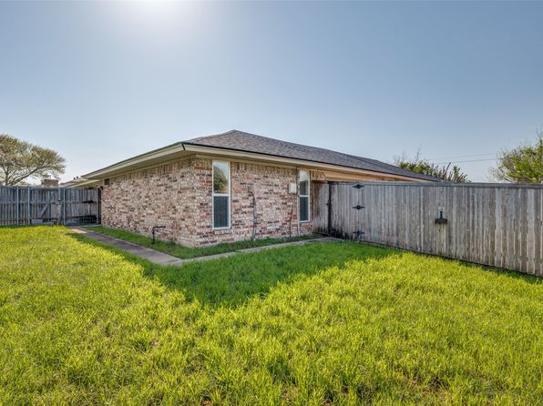 3365 Lanarc Dr, Plano, TX 75023