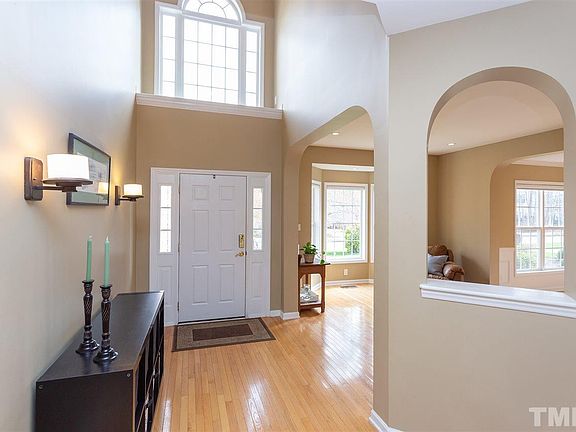2nd image of 3005 Cregler Dr