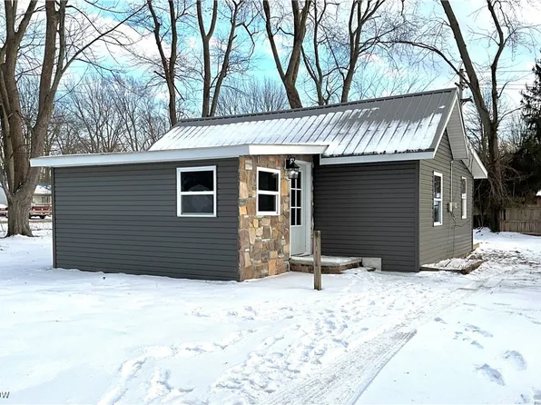 6566 Earl Ave, Madison, OH 44057