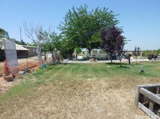 712 Lemon Ave, Patterson, CA 95363