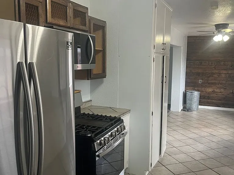 595 N San Pedro St — Photo 11
