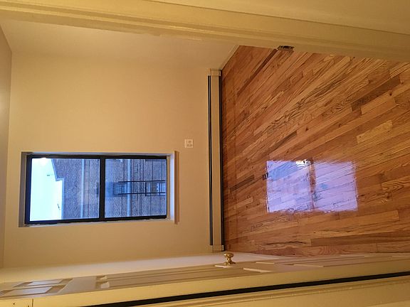 3rd image of 1259 Sheridan Ave