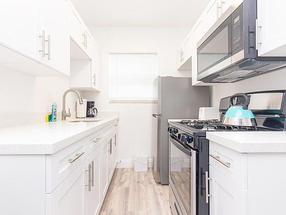 2nd image of 1446 Ocean Dr APT 15