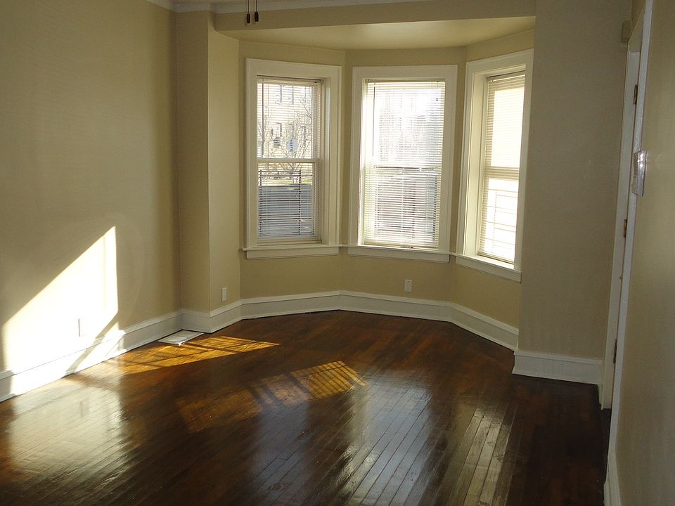 1st image of 2418 N Western Ave APT 1