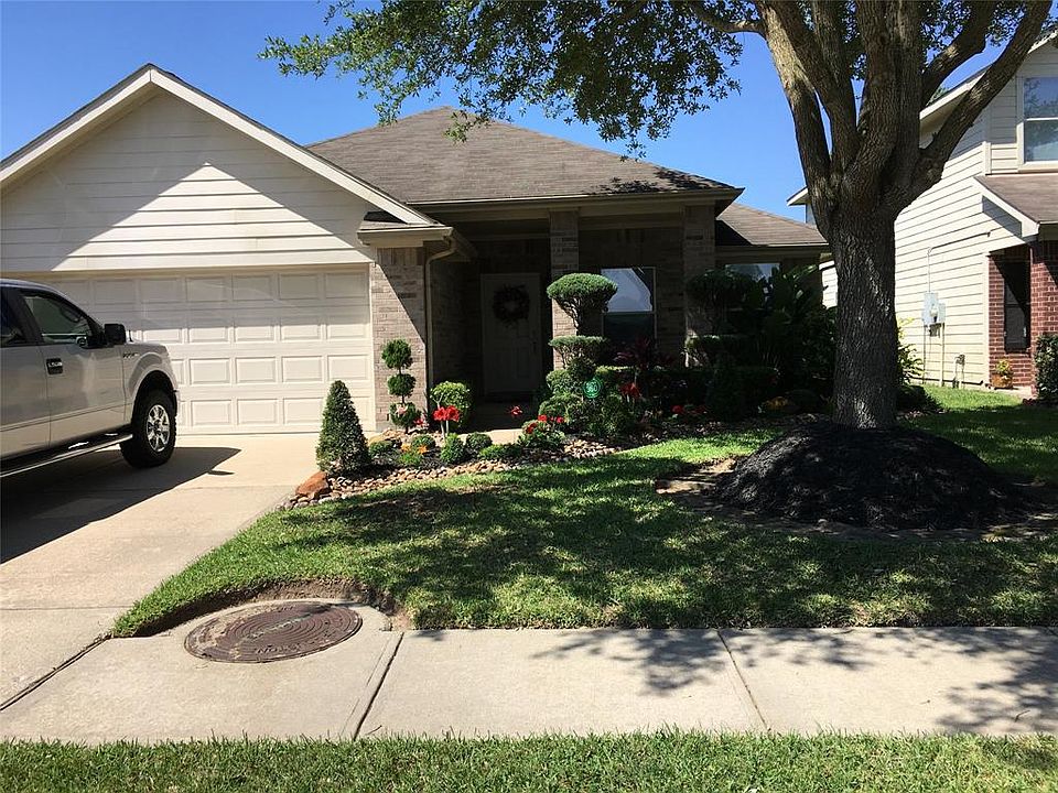 1st image of 4230 Brentwood Park Dr