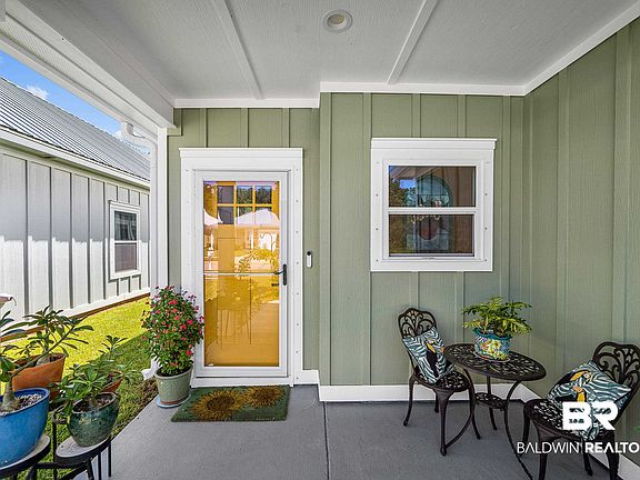 3rd image of 8076 Carmel Cir