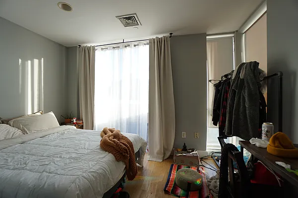 Rented by Rennit Inc. | media 25