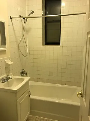 Rented by RC Realty Group of New York Inc | media 19