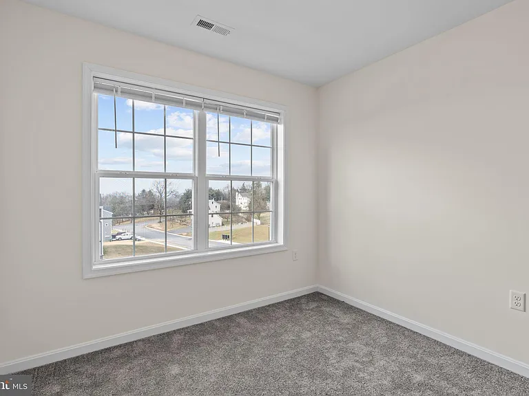 2027 Terrace View Ln — Photo 17