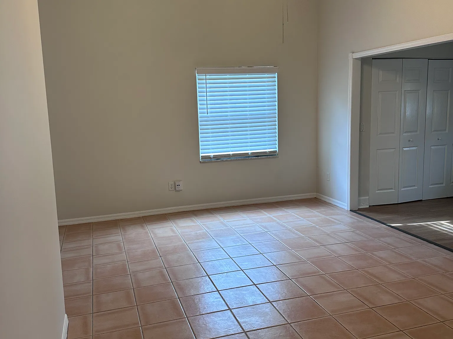 2 bed, 1063 sqft, $1,725 — Photo 4