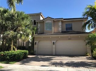 12421 SW 1st St, Plantation, FL 33325