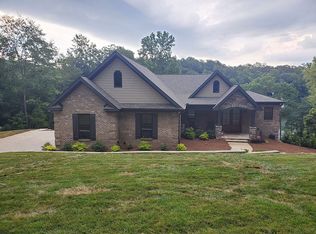 8728 Island Point Rd, Charlotte, NC 28278