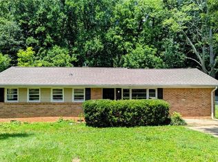 3985 Lindsey Dr, Decatur, GA 30035