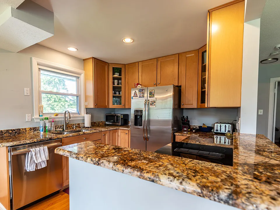 3026 Kadala Pl