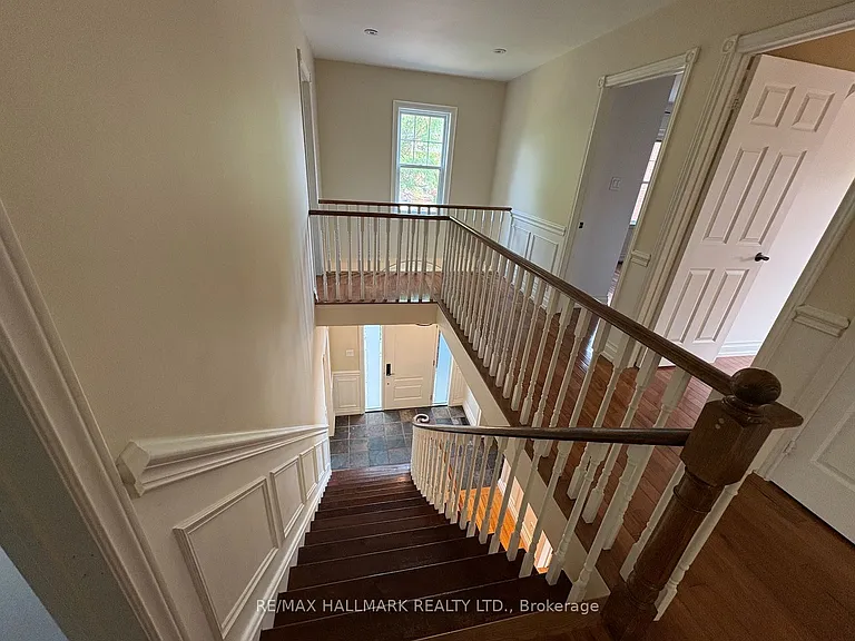 34 Theobalds Cir — Photo 9