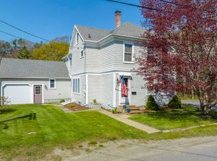 14 Williams St, Boothbay Harbor, ME 04538