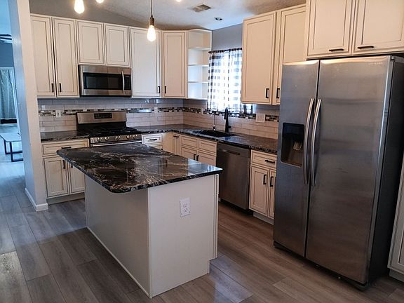 5th image of 2435 Brackley Dr NW