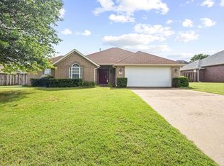 809 Irelan St, Lowell, AR 72745