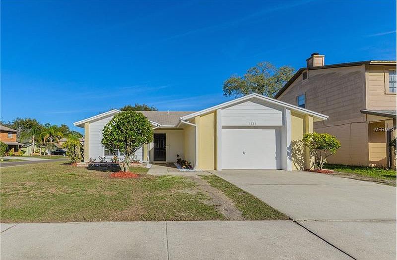 1st image of 1621 Palm Leaf Dr