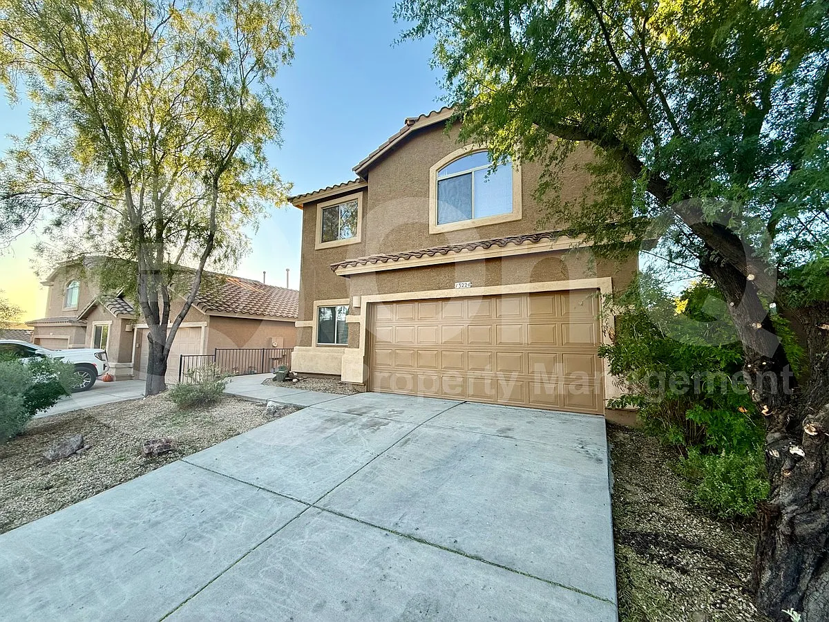 3 bed, 2.5 bath, 2179 sqft, $1,875 — Photo 3