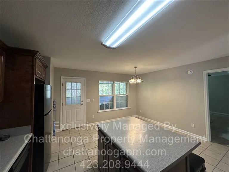 87 Manor Dr — Photo 7