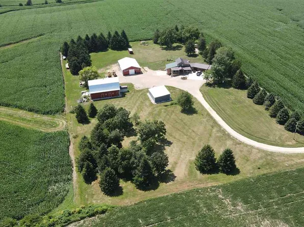 1252 240th St, Tipton, IA 52772