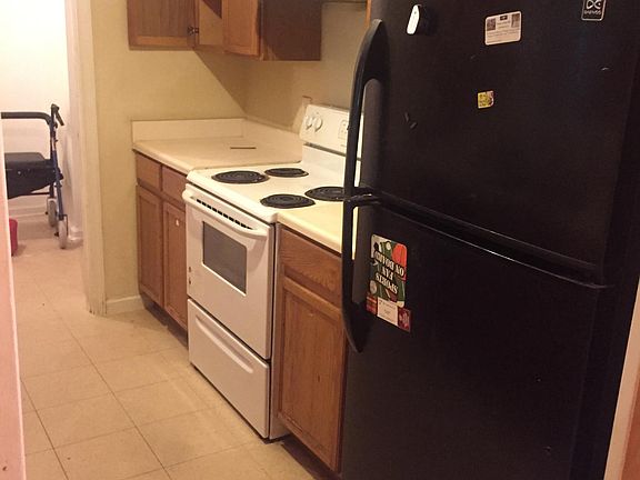 2nd image of 230 Wood Ave