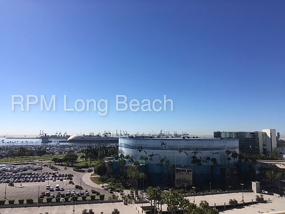 4th image of 488 E Ocean Blvd Unit 1010